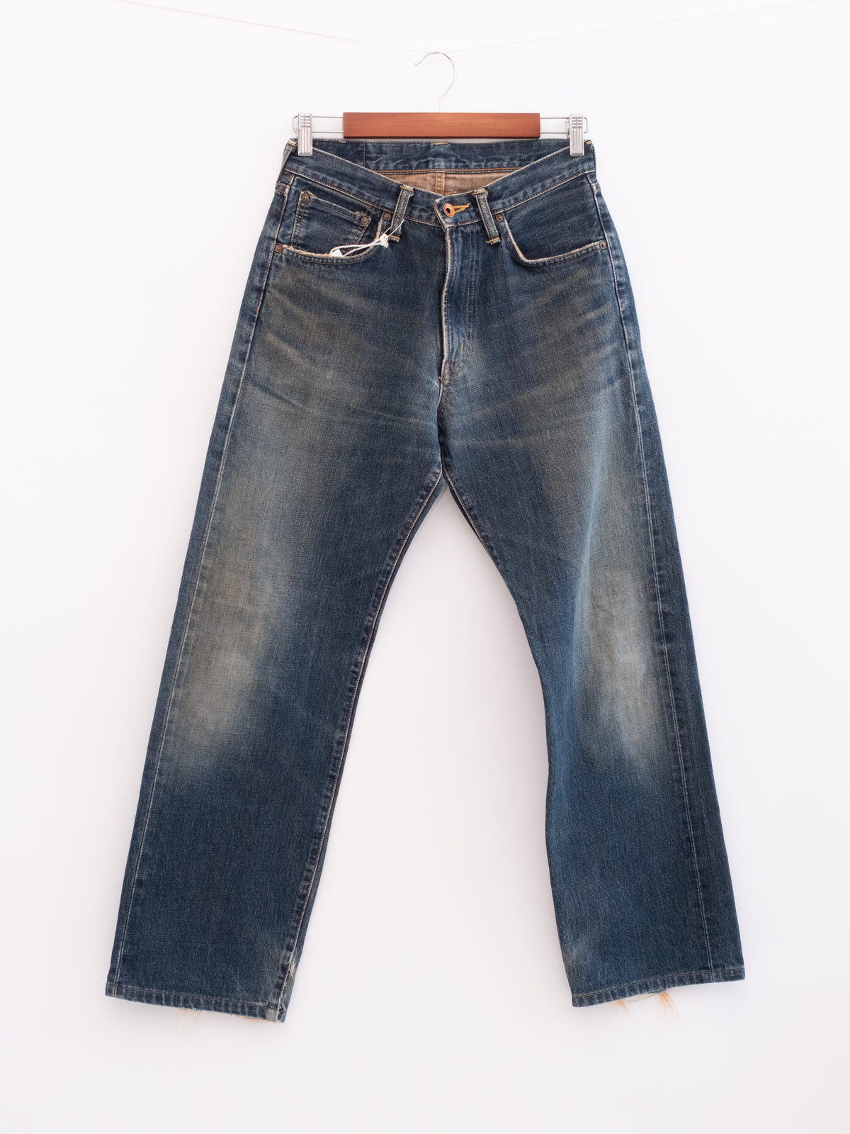 920-13 hung denim, front view