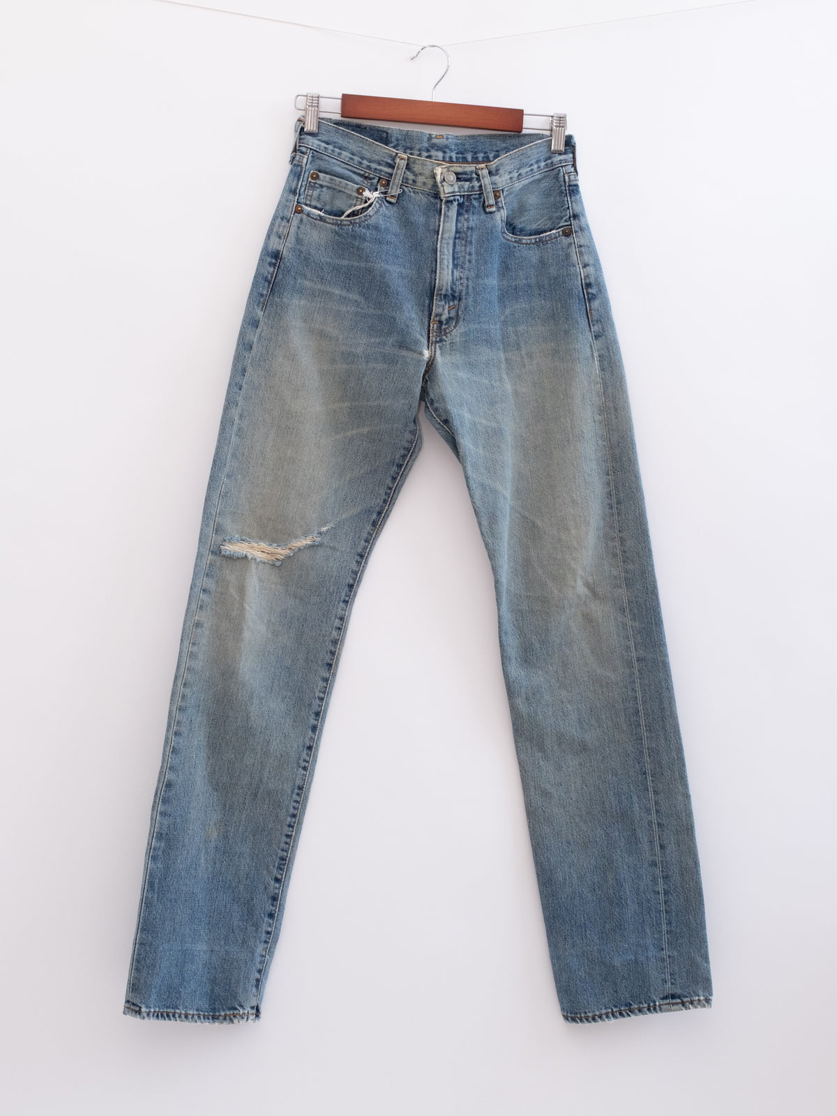 9295649 hung denim, front view