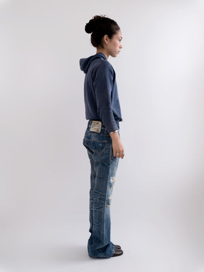 9333037 model photo 4