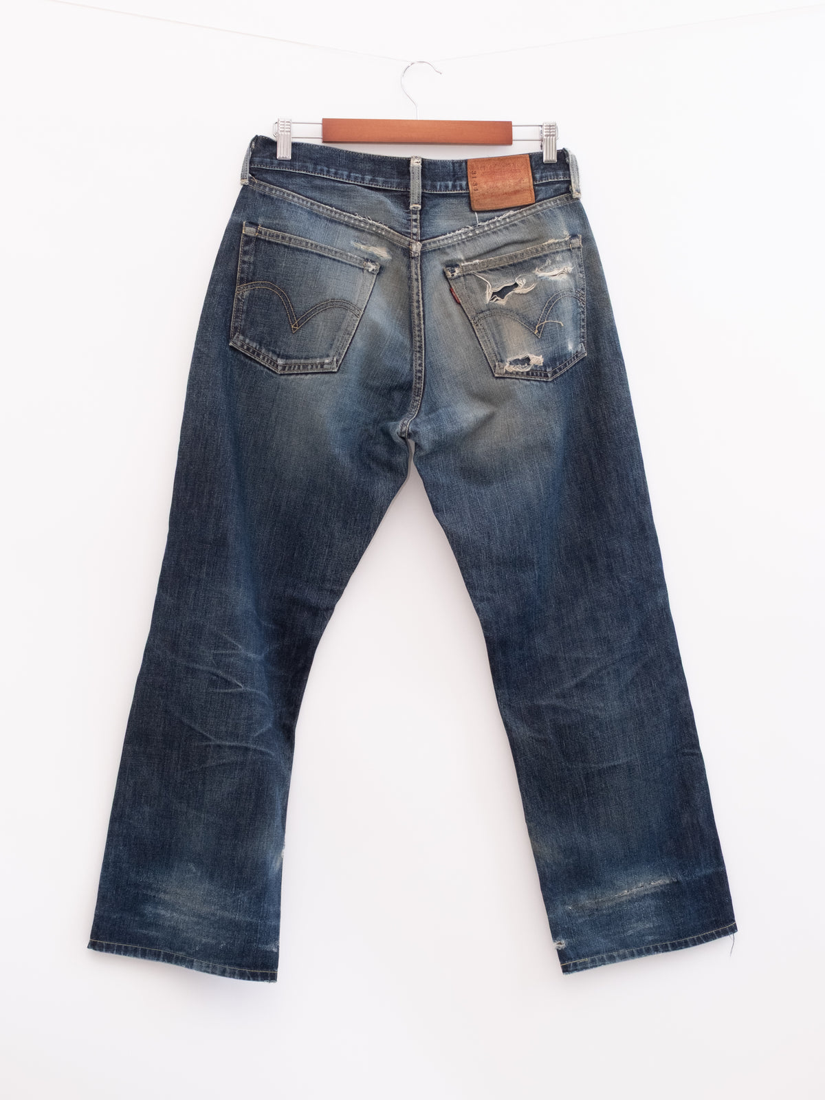 9345277 hung denim, back view